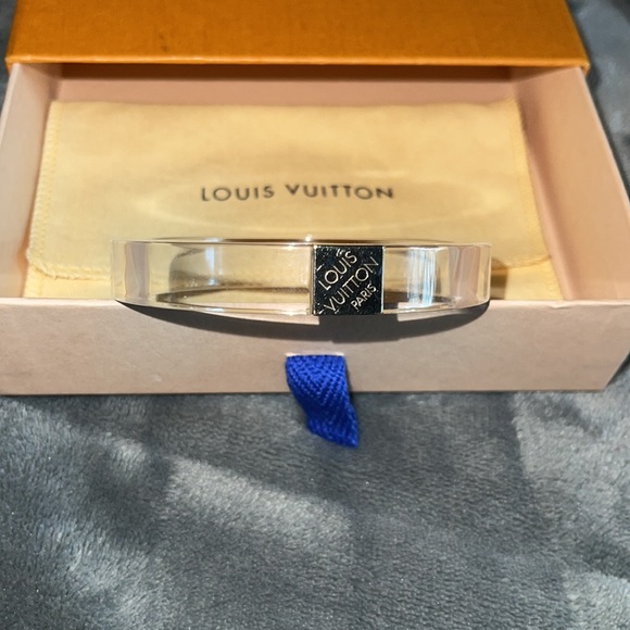 Louis Vuitton clear bangle great condition - Picture 5 of 7